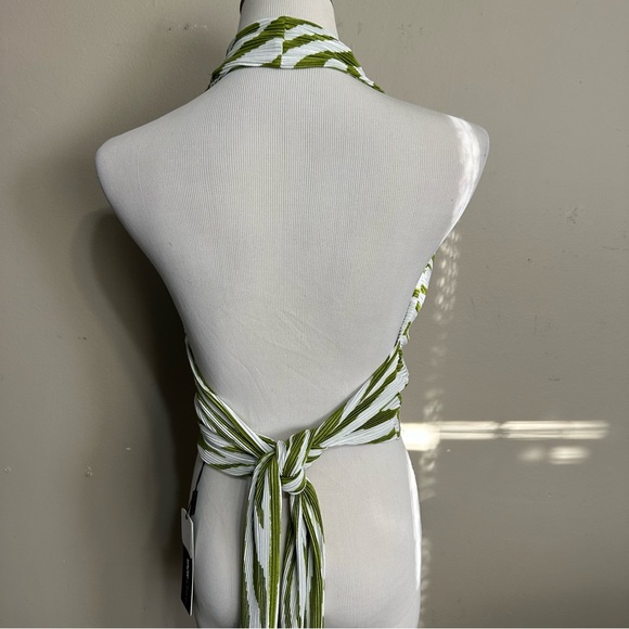 Always around Plisse fashion, nova women’s size medium two-piece halter set(New) - Picture 5 of 13